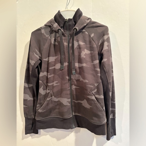 Athleta Tops - ATHLETA Sm Camouflage Zip-Up Hoodie